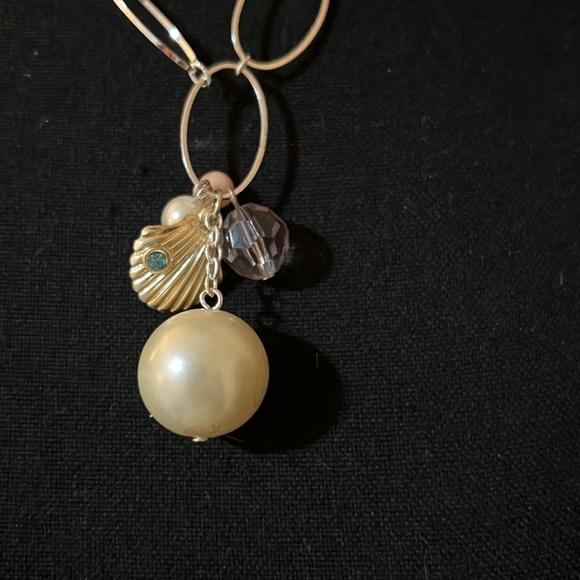 Set of necklace and earrings - Picture 3 of 9